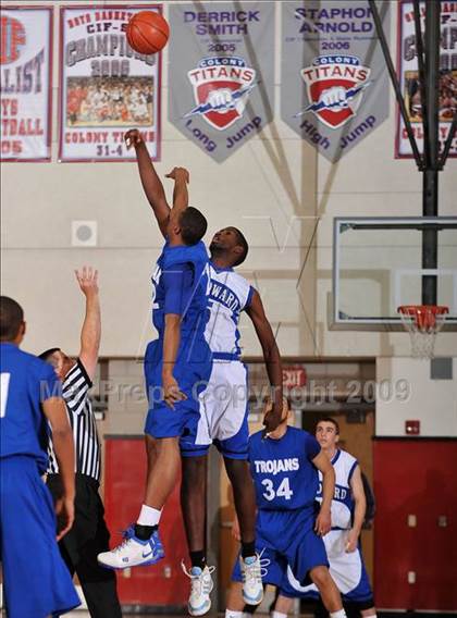 Thumbnail 1 in Lutheran vs. Windward (CIF SS D5A Final) photogallery.