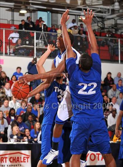 Thumbnail 3 in Lutheran vs. Windward (CIF SS D5A Final) photogallery.