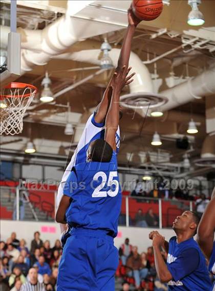 Thumbnail 2 in Lutheran vs. Windward (CIF SS D5A Final) photogallery.