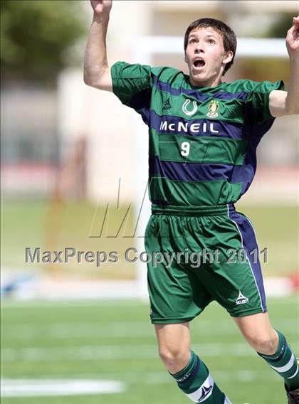 Thumbnail 2 in McNeil vs Tomball (5A Region II Final) photogallery.