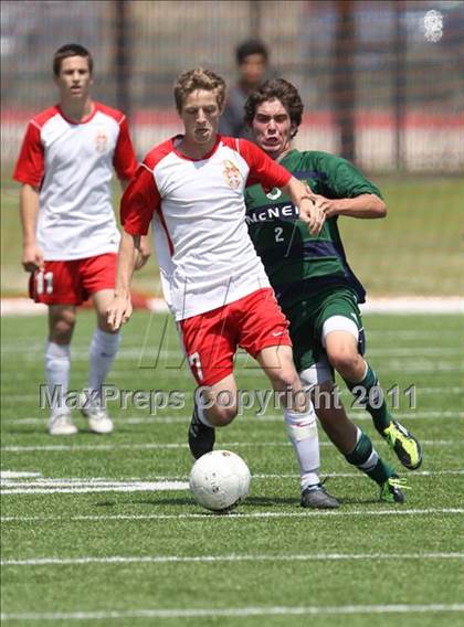 Thumbnail 1 in McNeil vs Tomball (5A Region II Final) photogallery.