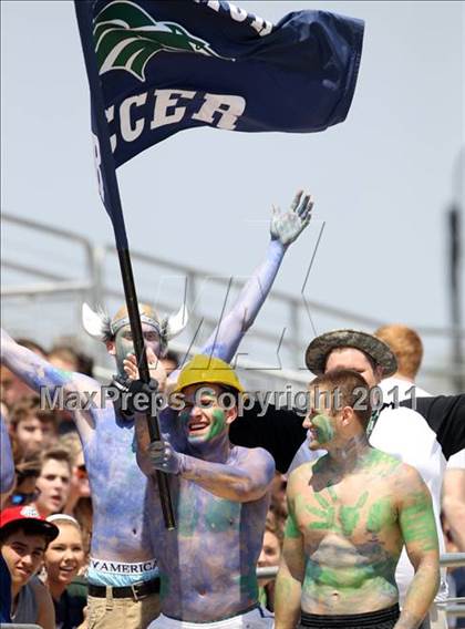 Thumbnail 2 in McNeil vs Tomball (5A Region II Final) photogallery.