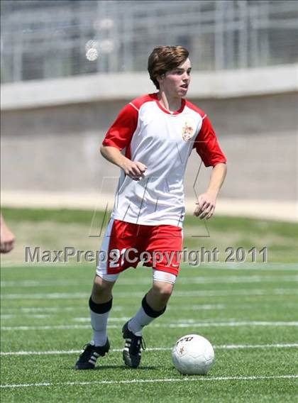 Thumbnail 3 in McNeil vs Tomball (5A Region II Final) photogallery.