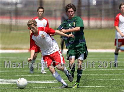 Thumbnail 1 in McNeil vs Tomball (5A Region II Final) photogallery.