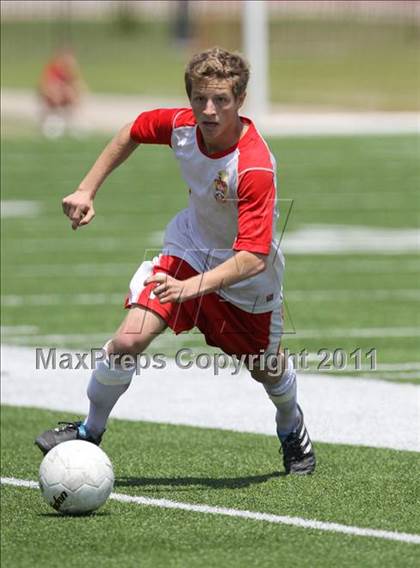 Thumbnail 1 in McNeil vs Tomball (5A Region II Final) photogallery.
