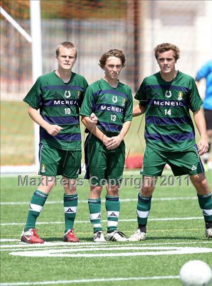 Thumbnail 1 in McNeil vs Tomball (5A Region II Final) photogallery.