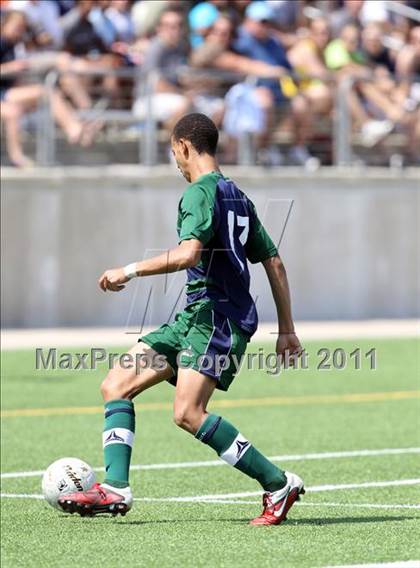Thumbnail 1 in McNeil vs Tomball (5A Region II Final) photogallery.