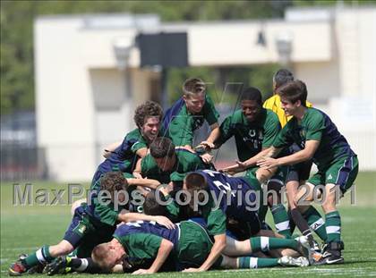 Thumbnail 3 in McNeil vs Tomball (5A Region II Final) photogallery.