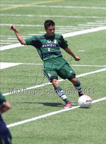 Thumbnail 3 in McNeil vs Tomball (5A Region II Final) photogallery.