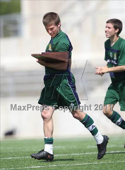 Thumbnail 1 in McNeil vs Tomball (5A Region II Final) photogallery.