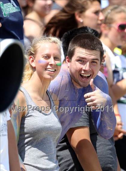 Thumbnail 1 in McNeil vs Tomball (5A Region II Final) photogallery.