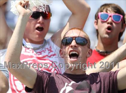 Thumbnail 2 in McNeil vs Tomball (5A Region II Final) photogallery.