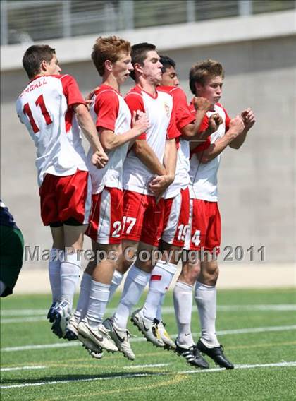 Thumbnail 3 in McNeil vs Tomball (5A Region II Final) photogallery.