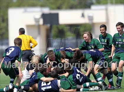 Thumbnail 1 in McNeil vs Tomball (5A Region II Final) photogallery.