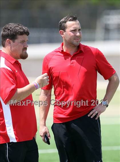 Thumbnail 1 in McNeil vs Tomball (5A Region II Final) photogallery.
