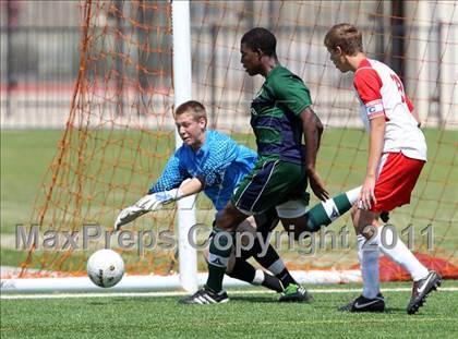 Thumbnail 2 in McNeil vs Tomball (5A Region II Final) photogallery.