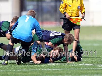 Thumbnail 3 in McNeil vs Tomball (5A Region II Final) photogallery.