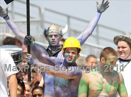 Thumbnail 3 in McNeil vs Tomball (5A Region II Final) photogallery.