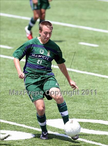 Thumbnail 2 in McNeil vs Tomball (5A Region II Final) photogallery.
