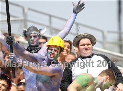 Thumbnail 1 in McNeil vs Tomball (5A Region II Final) photogallery.