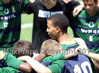 Thumbnail 2 in McNeil vs Tomball (5A Region II Final) photogallery.