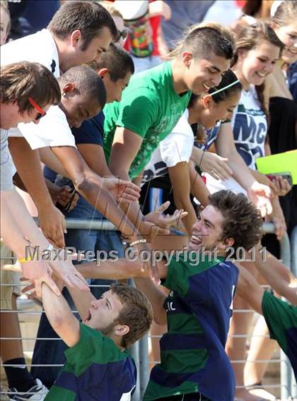 Thumbnail 3 in McNeil vs Tomball (5A Region II Final) photogallery.