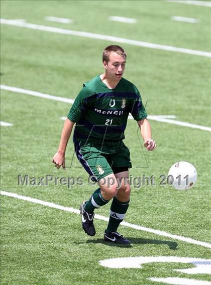 Thumbnail 1 in McNeil vs Tomball (5A Region II Final) photogallery.