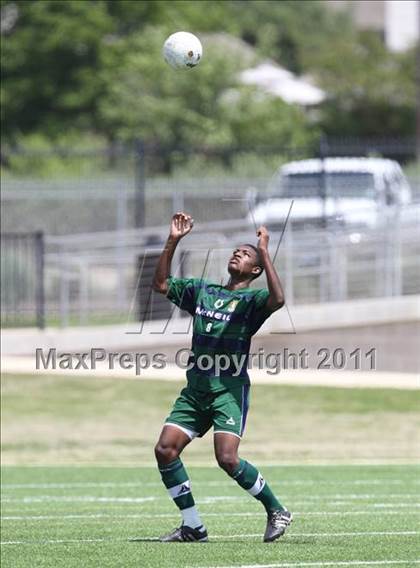 Thumbnail 1 in McNeil vs Tomball (5A Region II Final) photogallery.