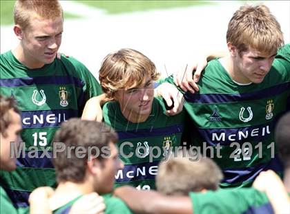 Thumbnail 3 in McNeil vs Tomball (5A Region II Final) photogallery.