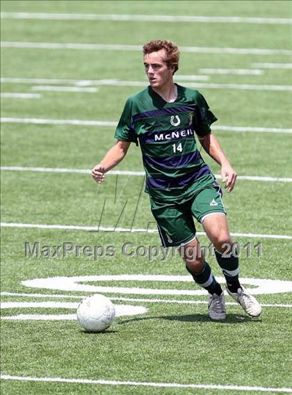 Thumbnail 1 in McNeil vs Tomball (5A Region II Final) photogallery.