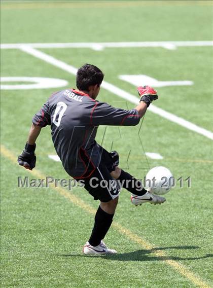 Thumbnail 1 in McNeil vs Tomball (5A Region II Final) photogallery.