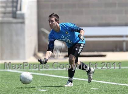 Thumbnail 2 in McNeil vs Tomball (5A Region II Final) photogallery.