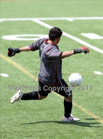 Thumbnail 3 in McNeil vs Tomball (5A Region II Final) photogallery.