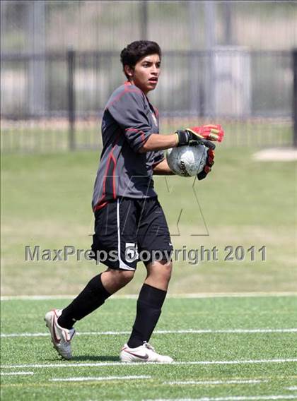 Thumbnail 1 in McNeil vs Tomball (5A Region II Final) photogallery.