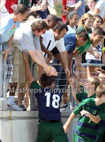 Thumbnail 2 in McNeil vs Tomball (5A Region II Final) photogallery.