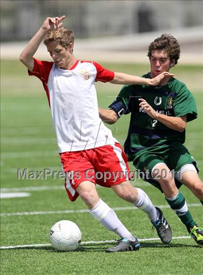 Thumbnail 2 in McNeil vs Tomball (5A Region II Final) photogallery.