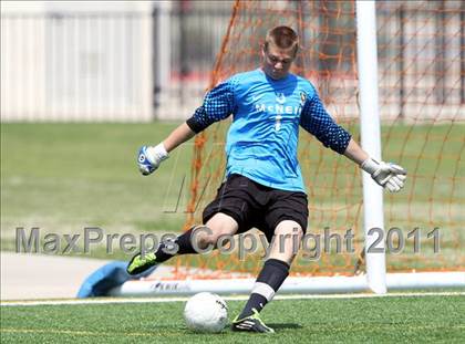 Thumbnail 3 in McNeil vs Tomball (5A Region II Final) photogallery.
