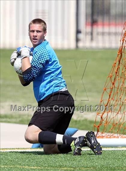 Thumbnail 1 in McNeil vs Tomball (5A Region II Final) photogallery.