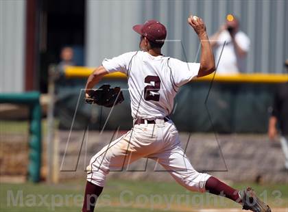 Thumbnail 3 in Crandall vs Athens (UIL 3A Area Playoff Game 3) photogallery.