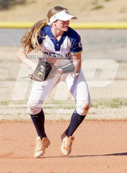 Thumbnail 3 in Spring Valley vs Pahrump Valley (Sherm Bennett Memorial Tournament) photogallery.