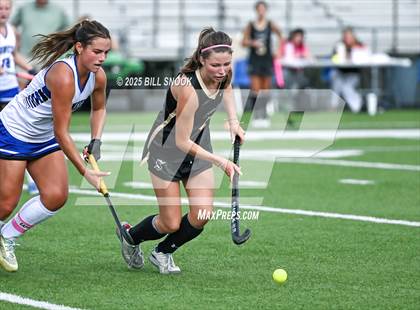Thumbnail 2 in Lampeter-Strasburg @ Berks Catholic photogallery.