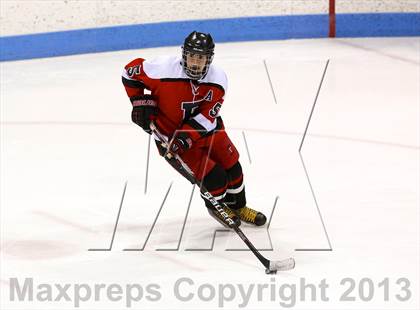 Thumbnail 2 in East Catholic vs. Warde/Ludlowe (CIAC Division II Finals) photogallery.