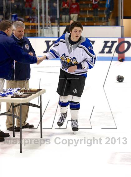 Thumbnail 3 in East Catholic vs. Warde/Ludlowe (CIAC Division II Finals) photogallery.