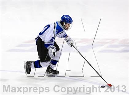 Thumbnail 2 in East Catholic vs. Warde/Ludlowe (CIAC Division II Finals) photogallery.