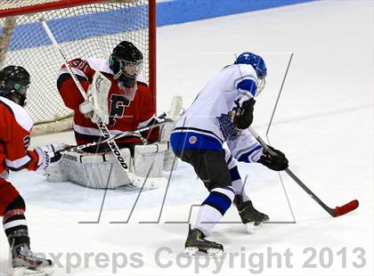 Thumbnail 2 in East Catholic vs. Warde/Ludlowe (CIAC Division II Finals) photogallery.