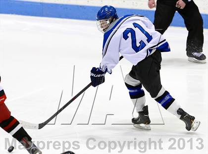 Thumbnail 1 in East Catholic vs. Warde/Ludlowe (CIAC Division II Finals) photogallery.