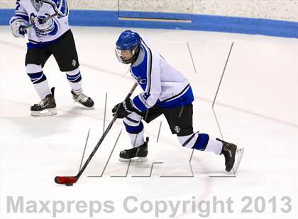 Thumbnail 2 in East Catholic vs. Warde/Ludlowe (CIAC Division II Finals) photogallery.