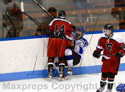 Thumbnail 2 in East Catholic vs. Warde/Ludlowe (CIAC Division II Finals) photogallery.