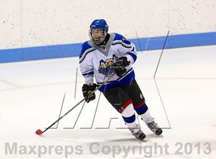 Thumbnail 3 in East Catholic vs. Warde/Ludlowe (CIAC Division II Finals) photogallery.