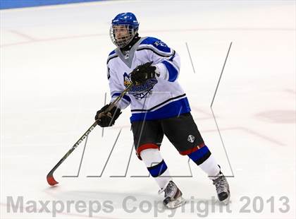 Thumbnail 2 in East Catholic vs. Warde/Ludlowe (CIAC Division II Finals) photogallery.